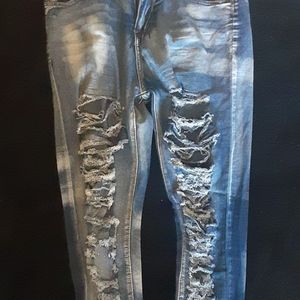 Fashion ripped jeans